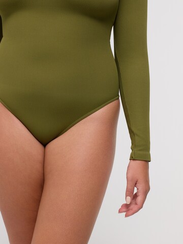 cfab Body 'Ribbed Longsleeve Sculpting Bodysuit with String'‌‌ in Grün
