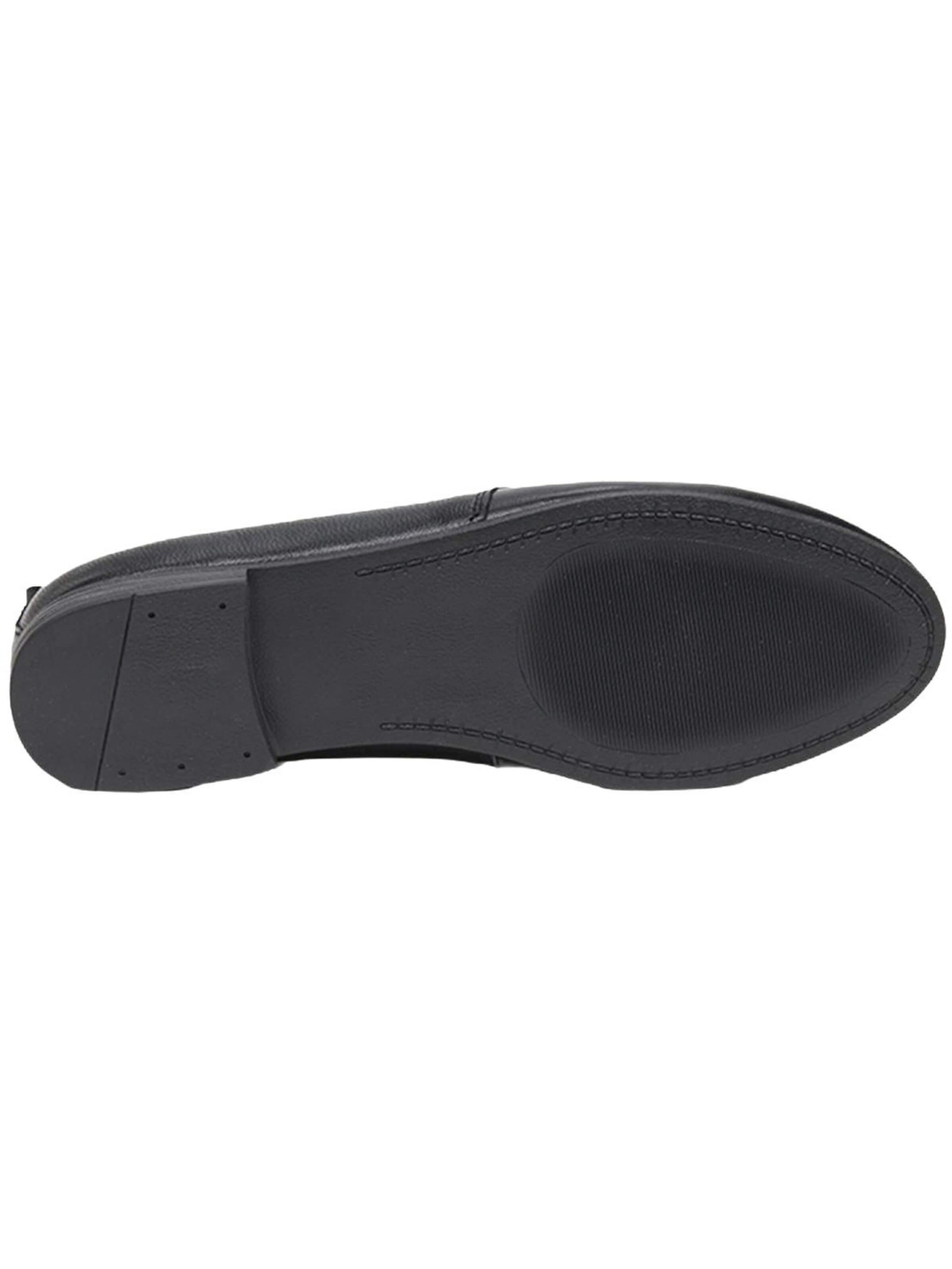 Desa Classic Flats 'Slipper' in Black
