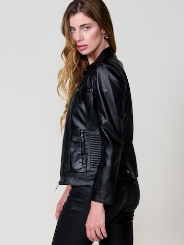 KOROSHI Jacke in Schwarz