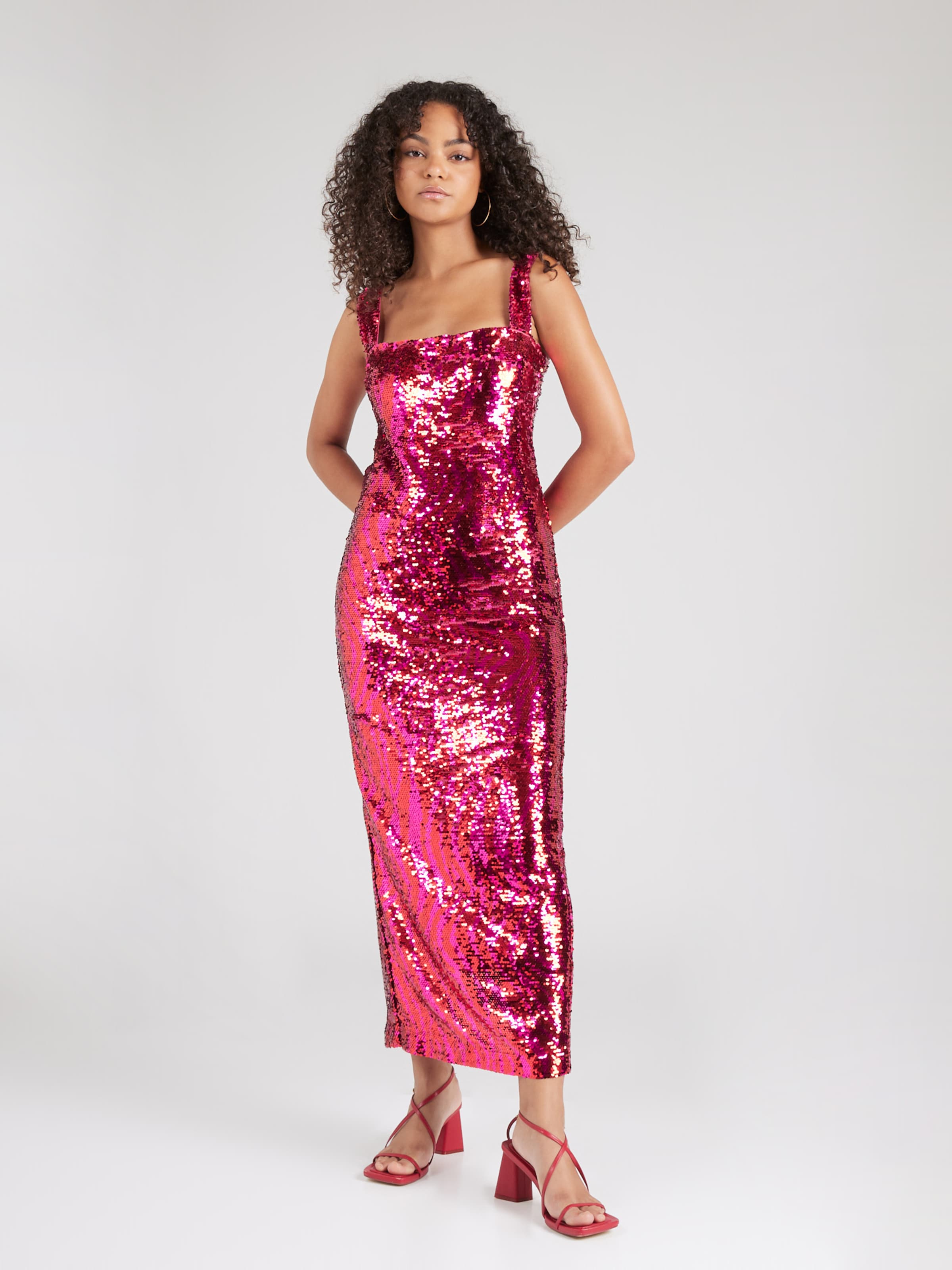 Chiara ferragni pink dress best sale