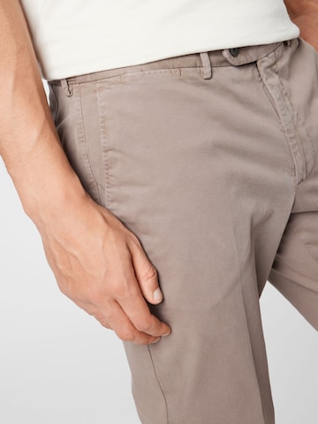 Oscar Jacobson Regular Chino trousers 'Danwick' in Brown