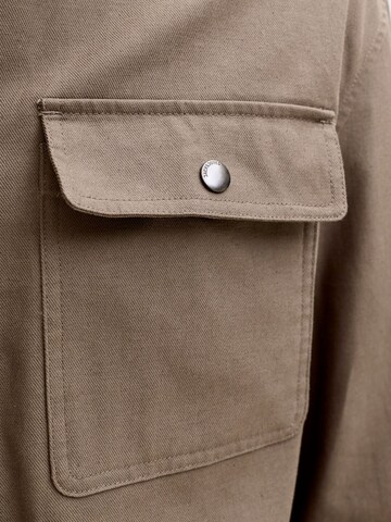 JACK & JONES - Camiseta en marrón