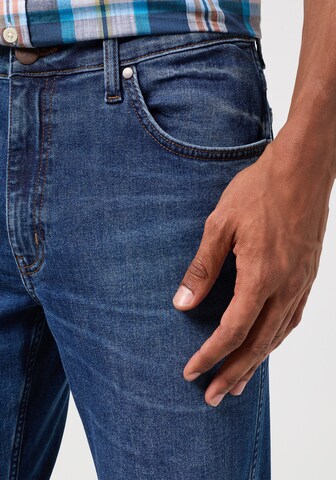 WRANGLER Regular Jeans in Blau