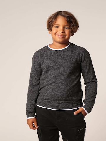 T-Shirt 'Monan' Deeluxe en gris : devant