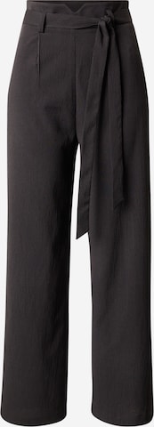 ABOUT YOULoosefit Hlače s naborima 'Wendy' - crna boja: prednji dio