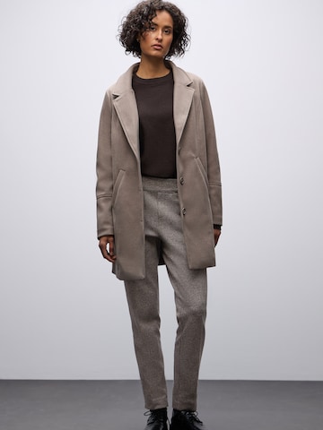 STREET ONE Slimfit Pantalon 'Bonny' in Bruin