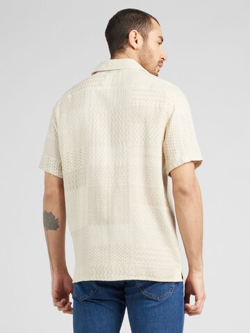 HOLLISTER - Ajuste regular Camisa en beige