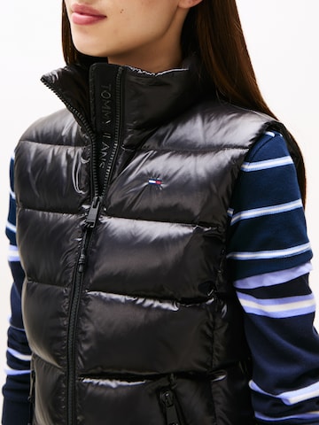 Tommy Jeans Liivi värissä musta