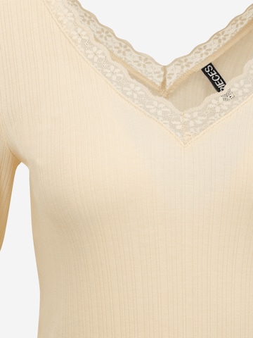 Pieces Petite T-shirt 'CILLA' i beige