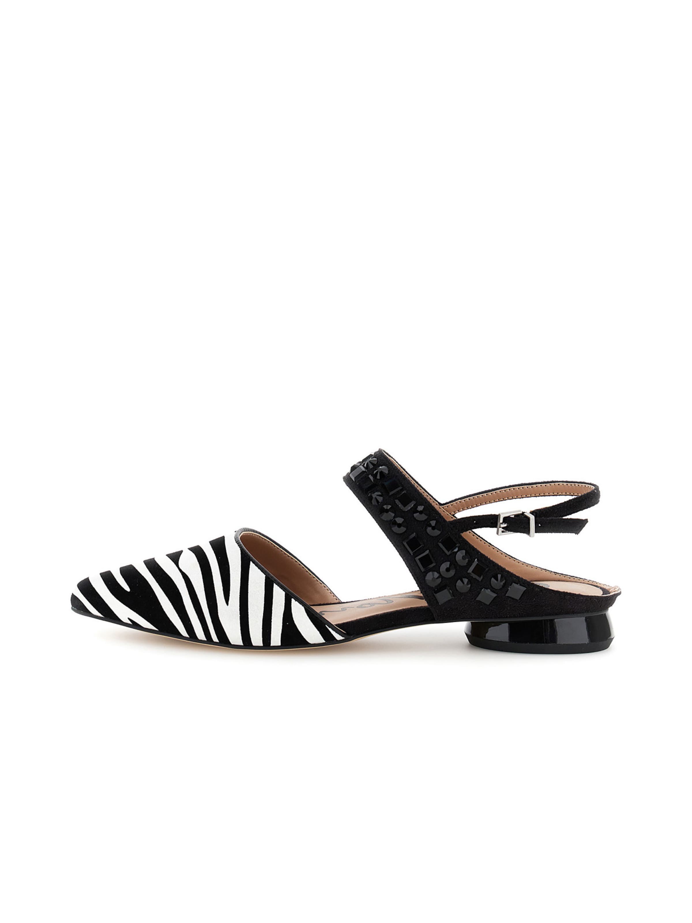 Ballerina con cinturino di CAFè NOIR in bianco