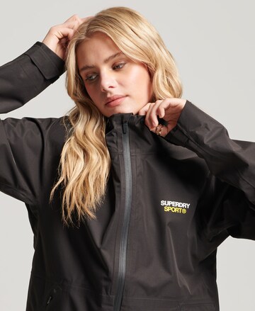 Superdry Sportjacke in Schwarz