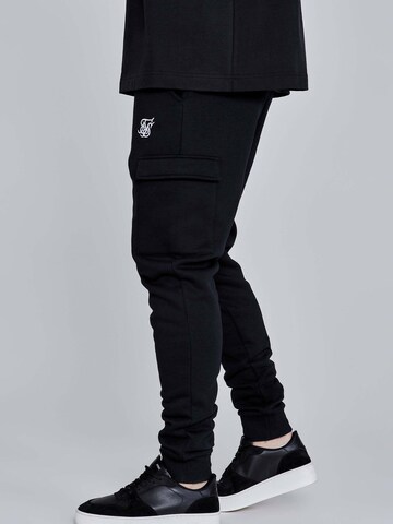 SikSilk Slimfit Sporthose 'Essentials Cargo Joggers' in Schwarz