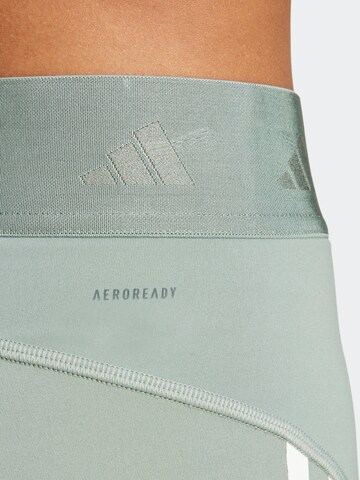 ADIDAS PERFORMANCE Skinny Sportshorts 'Hyglm' in Grün