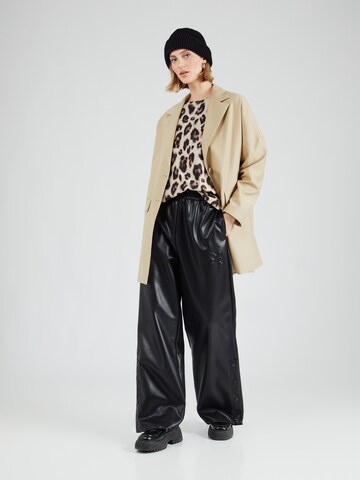 Lindex T-Shirt in Beige