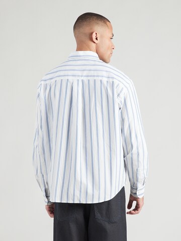 WEEKDAY Comfort Fit Skjorta 'Lloyd' i vit