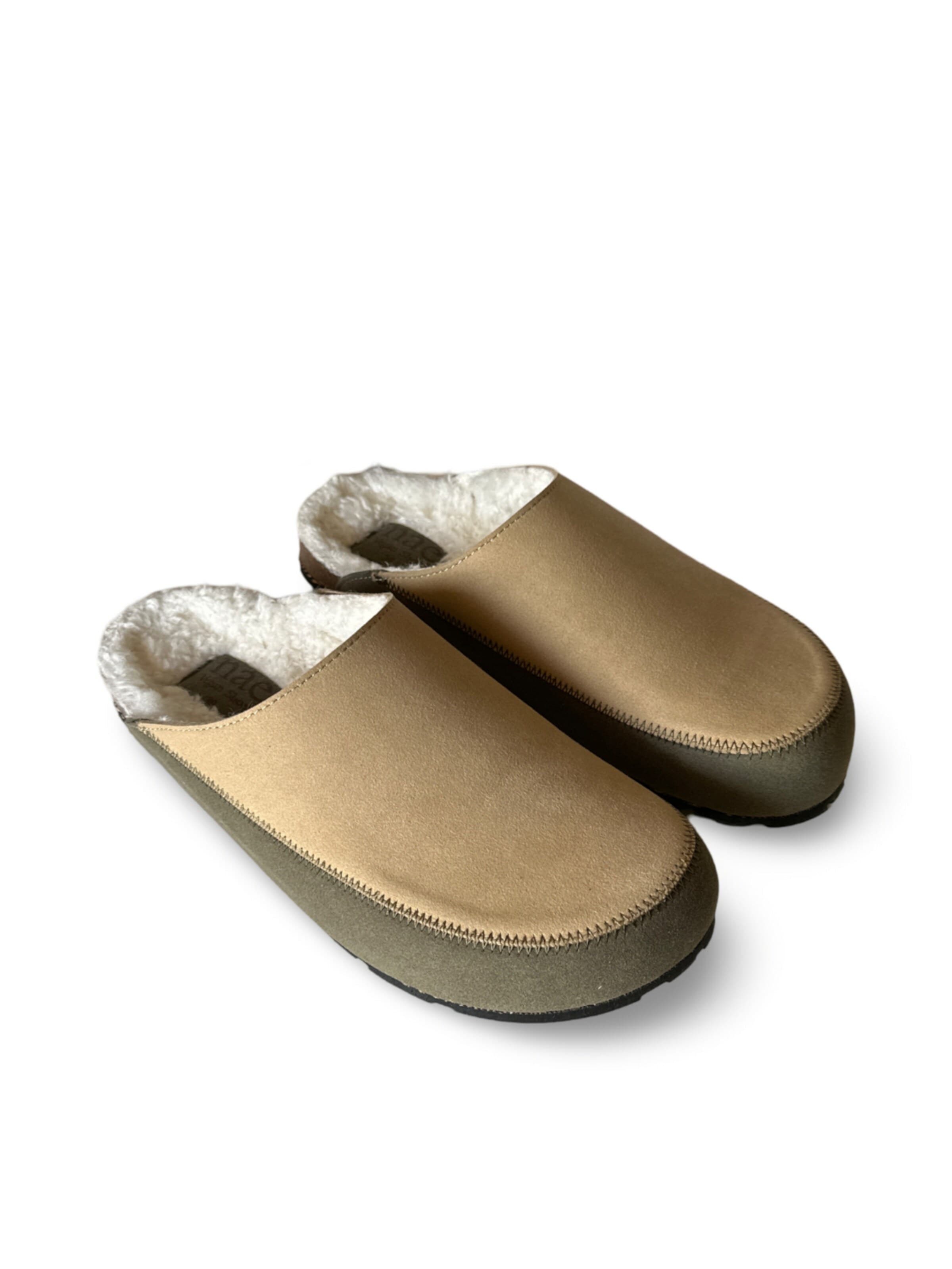 nae Vegan Shoes Klapki 'Suva' w kolorze beżowy