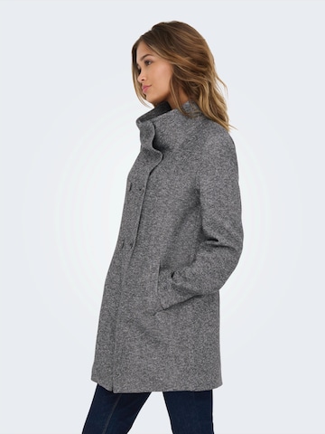 Manteau mi-saison 'ONLSEDONA SOPHIA' ONLY en gris