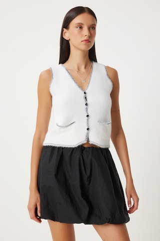 Happiness İstanbul Knitted vest in White: front