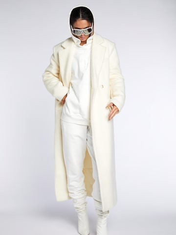 BARRYAN Loosefit Hose 'Embroidered shell sweatpants' in Weiß