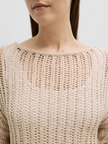 EDITED Sweater 'Frantje' in Beige