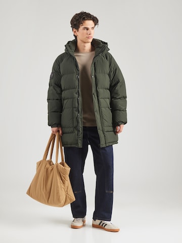 Geacă de iarnă de la Superdry pe verde