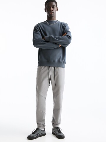 Pull&Bear Tapered Hose in Grau