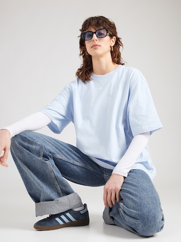 ADIDAS ORIGINALS T-shirt 'Essentials' i blå: framsida