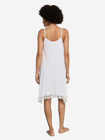 Hanro Nightgown 'Cira' in White