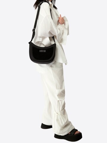 Victoria Hyde Crossbody bag ' Loren ' in Black: front