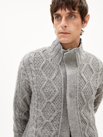 Vestes en maille ARMEDANGELS en gris