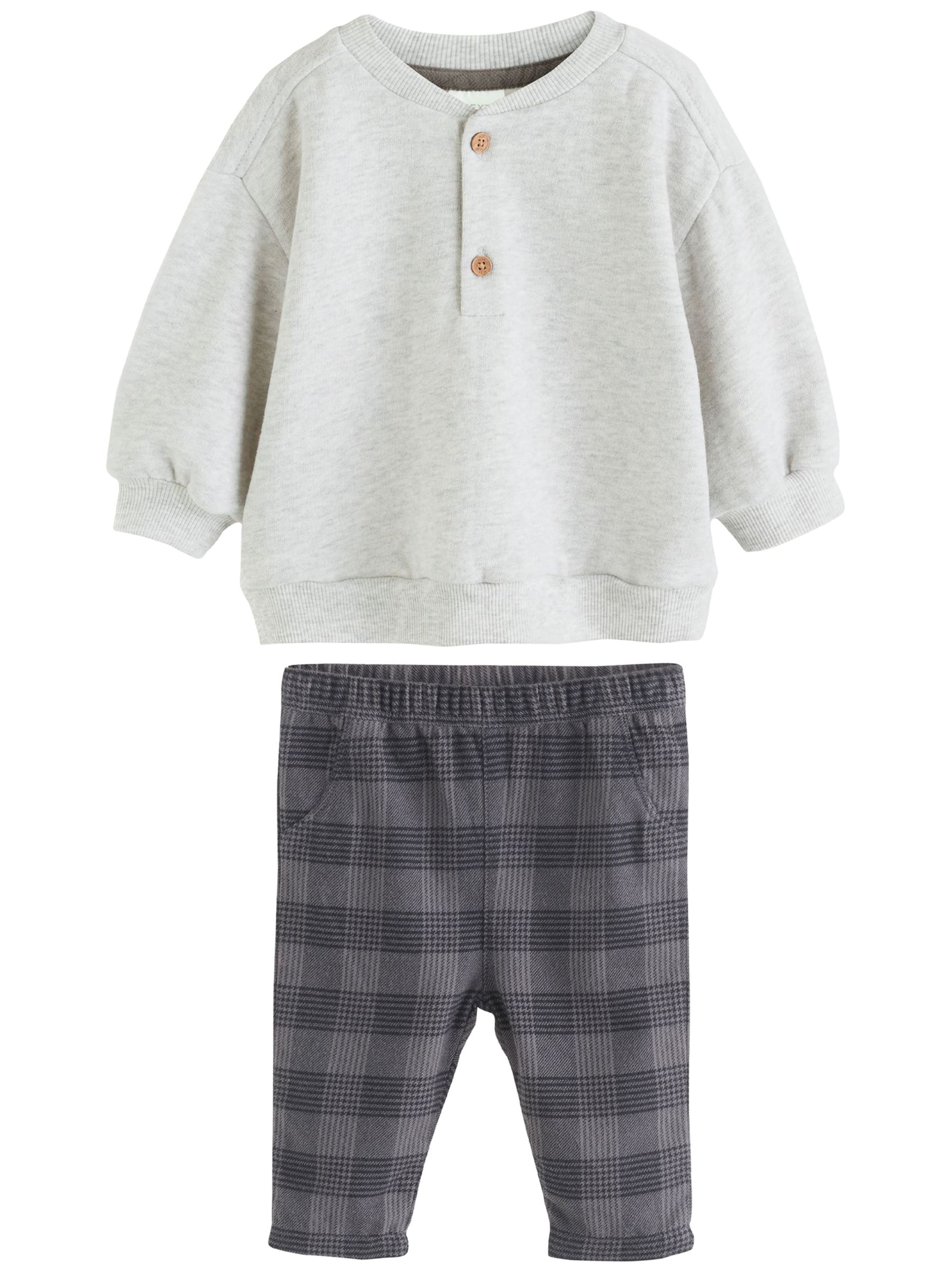 Next Комплект в сиво: отпред