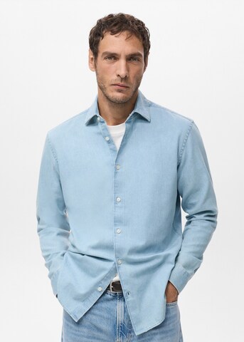 MANGO MAN Slim Fit Hemd in Blau: Vorderseite