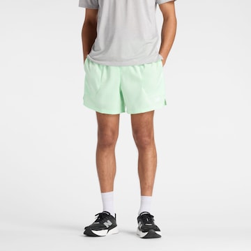 new balance - Loosefit Calças 'Sport Short 5"' em verde: frente