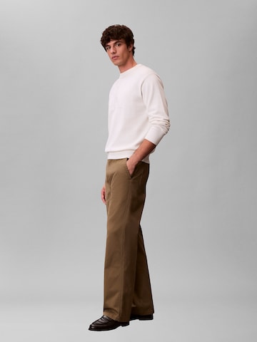 Loosefit Pantalon chino '90s' Calvin Klein Jeans en marron