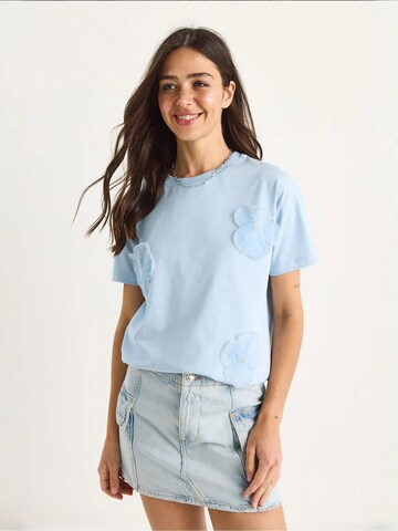 Maglietta di Bianco Lucci in blu