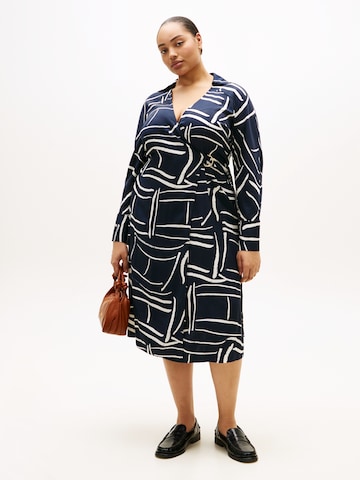 Robe Tommy Hilfiger Curve en bleu : devant