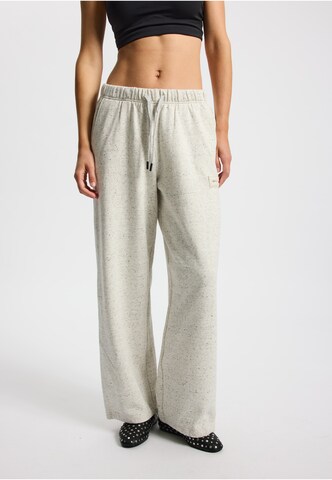 rethinkit studios Wide leg Broek in Grijs: voorkant