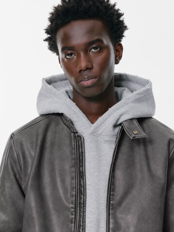 Pull&Bear Between-Season Jacket in Grey