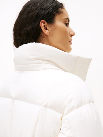 Tommy Jeans - Abrigo de invierno 'ALASKA' en blanco