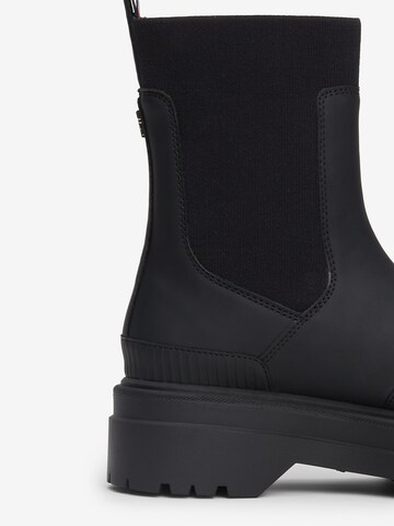 TOMMY HILFIGER Chelsea Boots in Schwarz