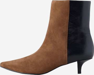 Stivaletto di Next in marrone: frontale