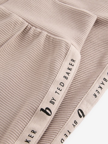 B by Ted Baker Дънки Tapered Leg Панталон с ръб в бежово