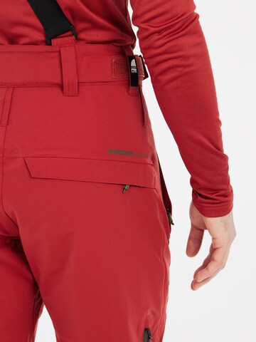 PROTEST Regular Sportbroek 'PRTMIKADO' in Rood