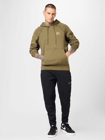 Nike SportswearSweater majica 'Air' - zelena boja