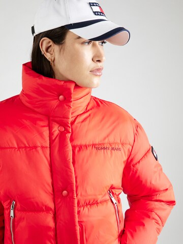 Tommy Jeans Jacke in Rot