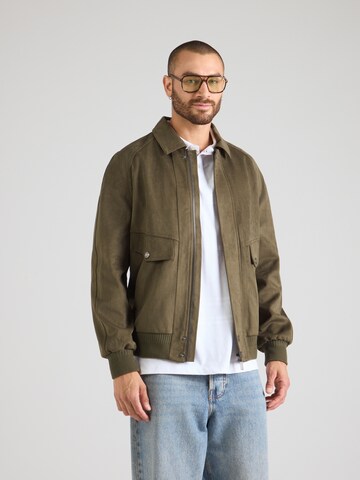 GUESS Between-Season Jacket in Green: front