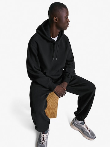 Sweat-shirt Bershka en noir