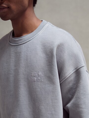 ABOJ ADEJ Sweatshirt 'Ghered' i grå