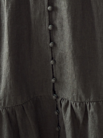 St MRLO - Vestido camisero 'Solee' en verde