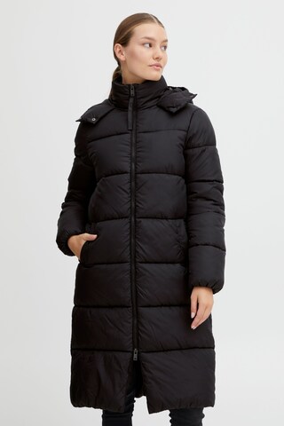 Oxmo Winter Coat in Black: front